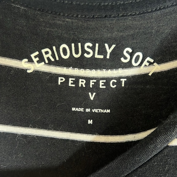 Aeropostale Seriously Soft Perfect V - Picture 2 of 3